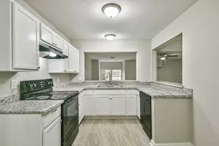 500 Farrer St, Angleton, TX 77515 - Photo 13