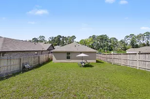 569 Falling Cave Dr, Willis, TX 77378 - Photo 15