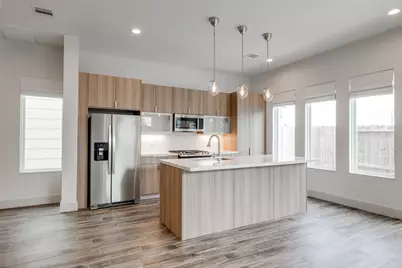 4402 Santorini Lane, Houston, TX 77045 - Photo 5