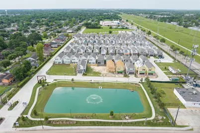 4402 Santorini Lane, Houston, TX 77045 - Photo 33