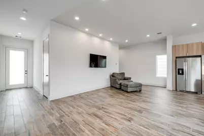 4402 Santorini Lane, Houston, TX 77045 - Photo 13