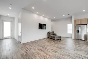 4402 Santorini Ln, Houston, TX 77045 - Photo 13