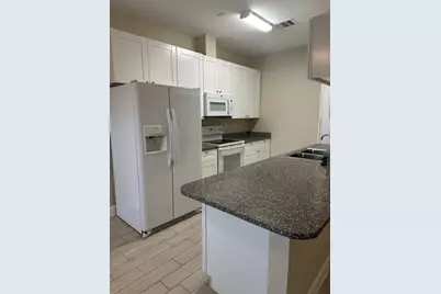 1820 Jacquelyn Drive #204, Houston, TX 77055 - Photo 7