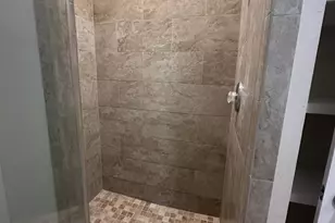 1820 Jacquelyn Dr, Houston, TX 77055 - Photo 13