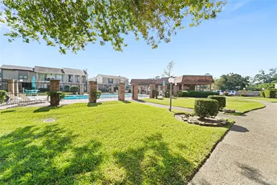 1314 Town Circle #1, Baytown, TX 77520 - Photo 13