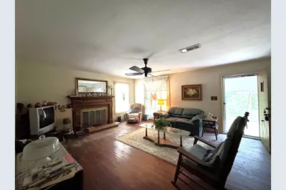 704 E Elder Street, Colmesneil, TX 75938 - Photo 17