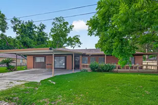 4019 Beatrice Ave, Dickinson, TX 77539 - Photo 1
