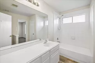 20218 Stonegrove Ct, Tomball, TX 77375 - Photo 17