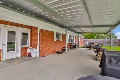 106 Lynn Street Street, Anahuac, TX 77514 - Photo 9