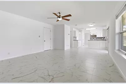 3226 Lakefield Way, Sugar Land, TX 77479 - Photo 9