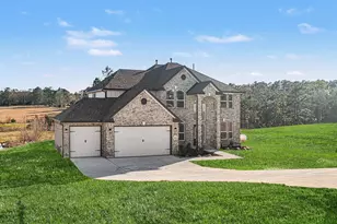 9610 Moss Rose, Willis, TX 77378 - Photo 3