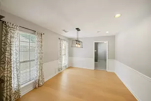 5354 Dumfries Dr, Houston, TX 77096 - Photo 5