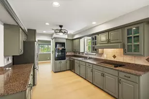 5354 Dumfries Dr, Houston, TX 77096 - Photo 9