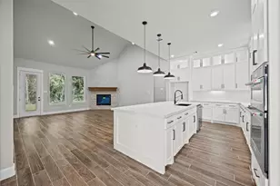 151 Wyndemere Dr, Montgomery, TX 77356 - Photo 9