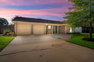 810 Aster St, Katy, TX 77493 - Photo 3
