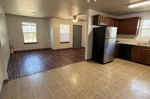 1303 A Edison St, Baytown, TX 77520 - Photo 3