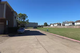 8888 Benning Dr, Houston, TX 77031 - Photo 15