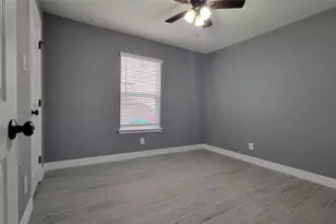 510 Donnacorey Dr, Houston, TX 77013 - Photo 15