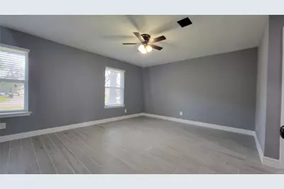 510 Donnacorey Drive, Houston, TX 77013 - Photo 9