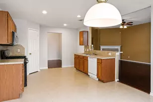 16442 Sylvan Dale Dr, Humble, TX 77346 - Photo 5