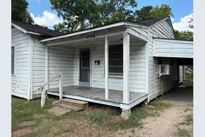 406 Omega, El Campo, TX 77437 - Photo 3