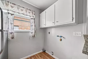 406 W Oak St, Highlands, TX 77562 - Photo 31