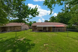 406 W Oak St, Highlands, TX 77562 - Photo 43