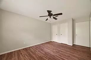 406 W Oak St, Highlands, TX 77562 - Photo 41