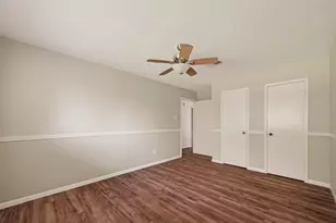 406 W Oak St, Highlands, TX 77562 - Photo 15