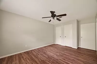 406 W Oak Street, Highlands, TX 77562 - Photo 39