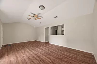406 W Oak Street, Highlands, TX 77562 - Photo 27