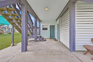 22818 Buena St, Galveston, TX 77554 - Photo 9