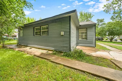 6003 Westover Street, Houston, TX 77033 - Photo 5