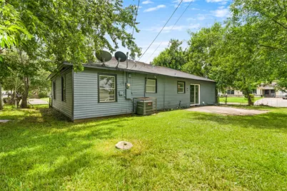 6003 Westover Street, Houston, TX 77033 - Photo 9