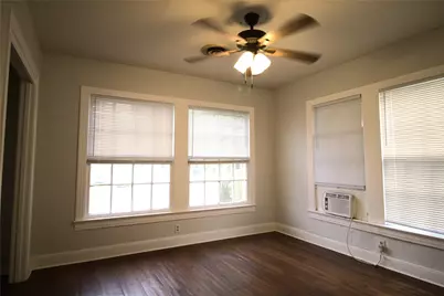 1109 Manor Drive, Victoria, TX 77901 - Photo 7