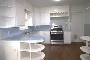 1109 Manor Dr, Victoria, TX 77901 - Photo 5