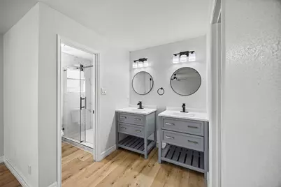 6703 Casablanca Drive, Houston, TX 77088 - Photo 21