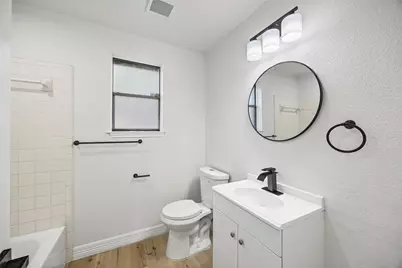 6703 Casablanca Drive, Houston, TX 77088 - Photo 17