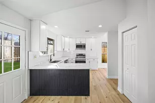 6703 Casablanca Dr, Houston, TX 77088 - Photo 9