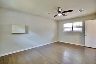 4550 Spellman Rd, Houston, TX 77035 - Photo 15