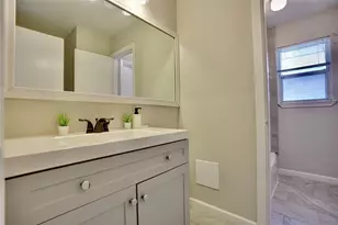 4550 Spellman Rd, Houston, TX 77035 - Photo 21
