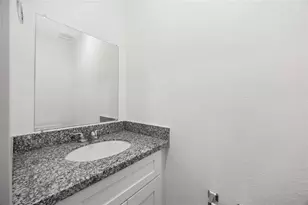 1056 North Ln, Houston, TX 77088 - Photo 7