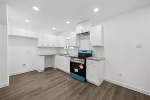 1056 North Ln, Houston, TX 77088 - Photo 3