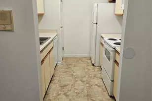 9850 Pagewood Ln, Houston, TX 77042 - Photo 9