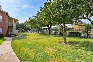 8055 Cambridge St, Houston, TX 77054 - Photo 3