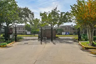 8055 Cambridge St, Houston, TX 77054 - Photo 3