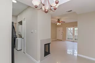 8055 Cambridge St, Houston, TX 77054 - Photo 9