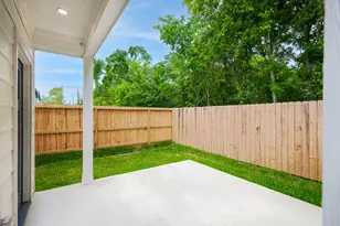 7903 Sunnyhill St, Houston, TX 77088 - Photo 29