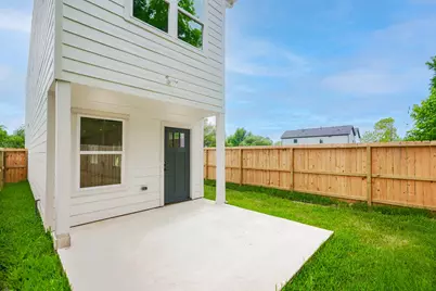 7903 Sunnyhill Street, Houston, TX 77088 - Photo 31