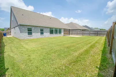 16 Greystone Court, Angleton, TX 77515 - Photo 35